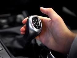 آموزش کامل تعویض دنده ماشین در رانندگی + اصول