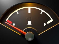 بهترین میزان بنزین در باک خودرو از نظر مکانیک‌ها